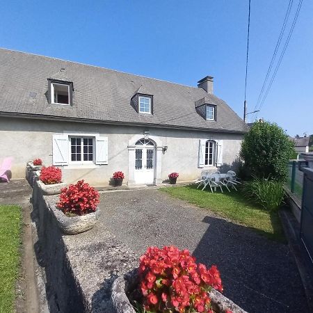 Maison Avec Jardin Ade Екстер'єр фото