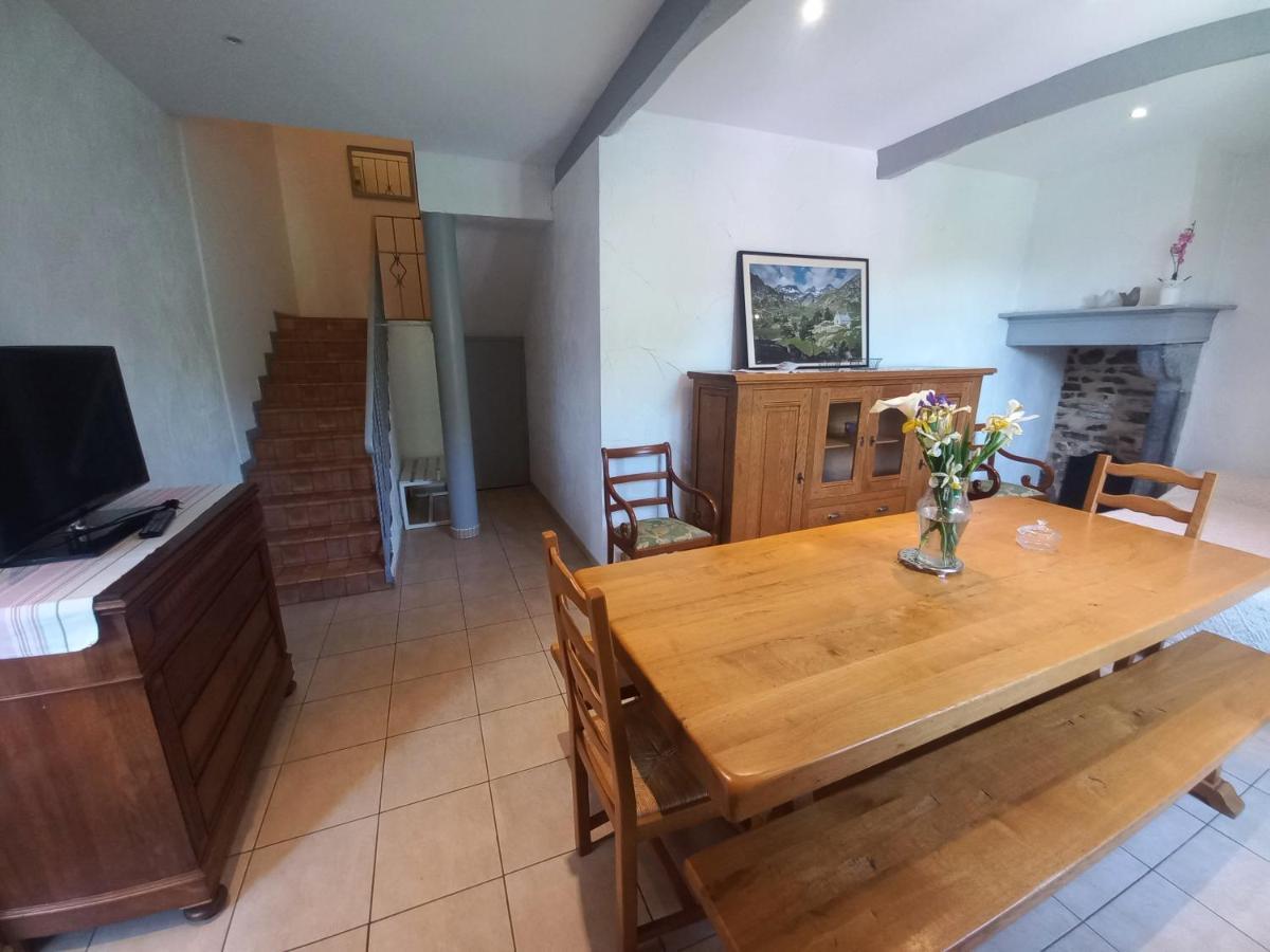 Maison Avec Jardin Ade Екстер'єр фото